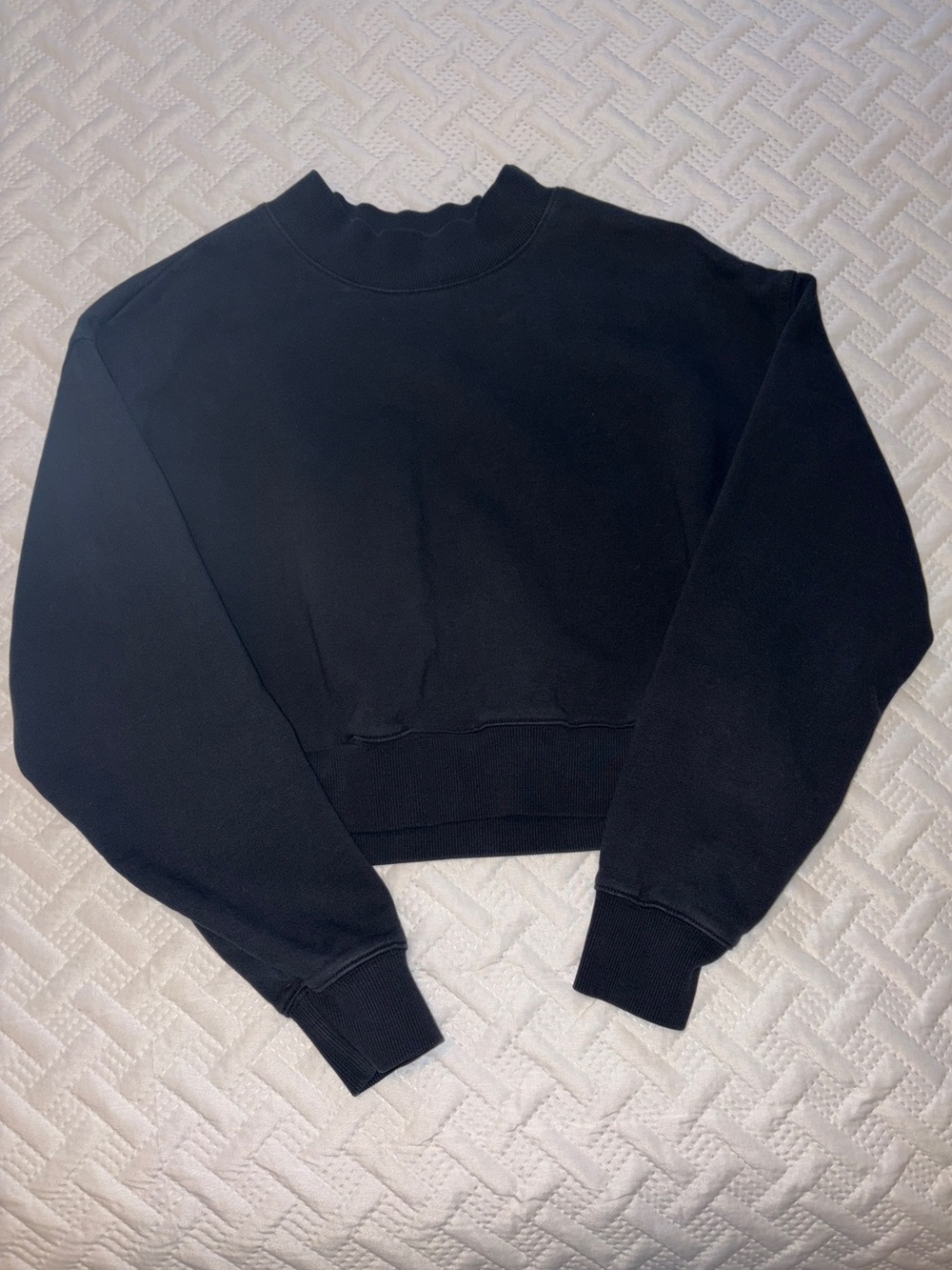 Good American | Black Ribbed Crewneck Sweatshirt